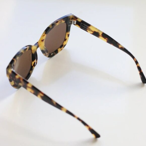 Anea Hill Lonestar Sunglasses NWT